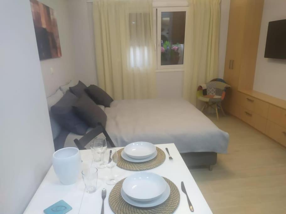 Studio Apartment With All Amenities In Kolonaki 아테네 외부 사진