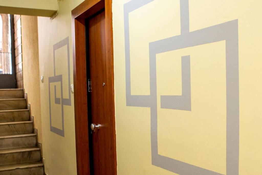 Studio Apartment With All Amenities In Kolonaki 아테네 외부 사진
