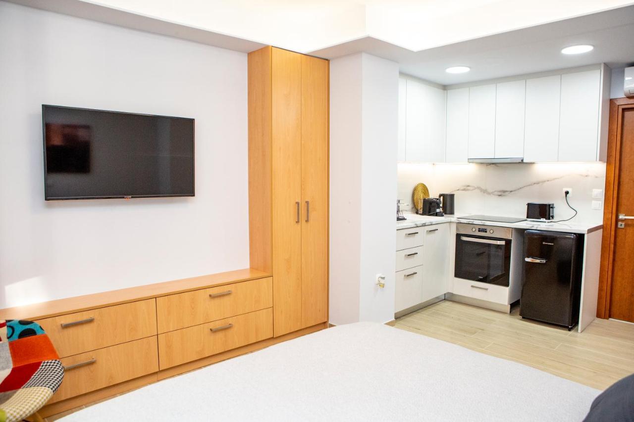 Studio Apartment With All Amenities In Kolonaki 아테네 외부 사진